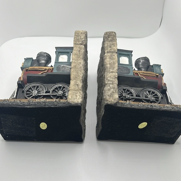 Vintage Steampunk Locomotive Train Engine Resin Bookends 1990s - Picture 3 of 11